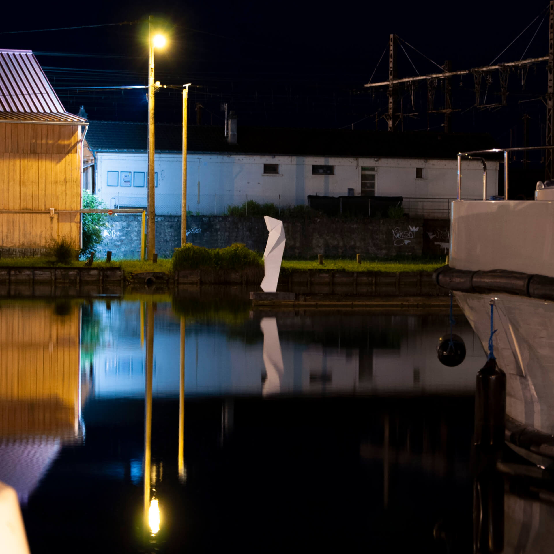 - | Jérôme Lavenir