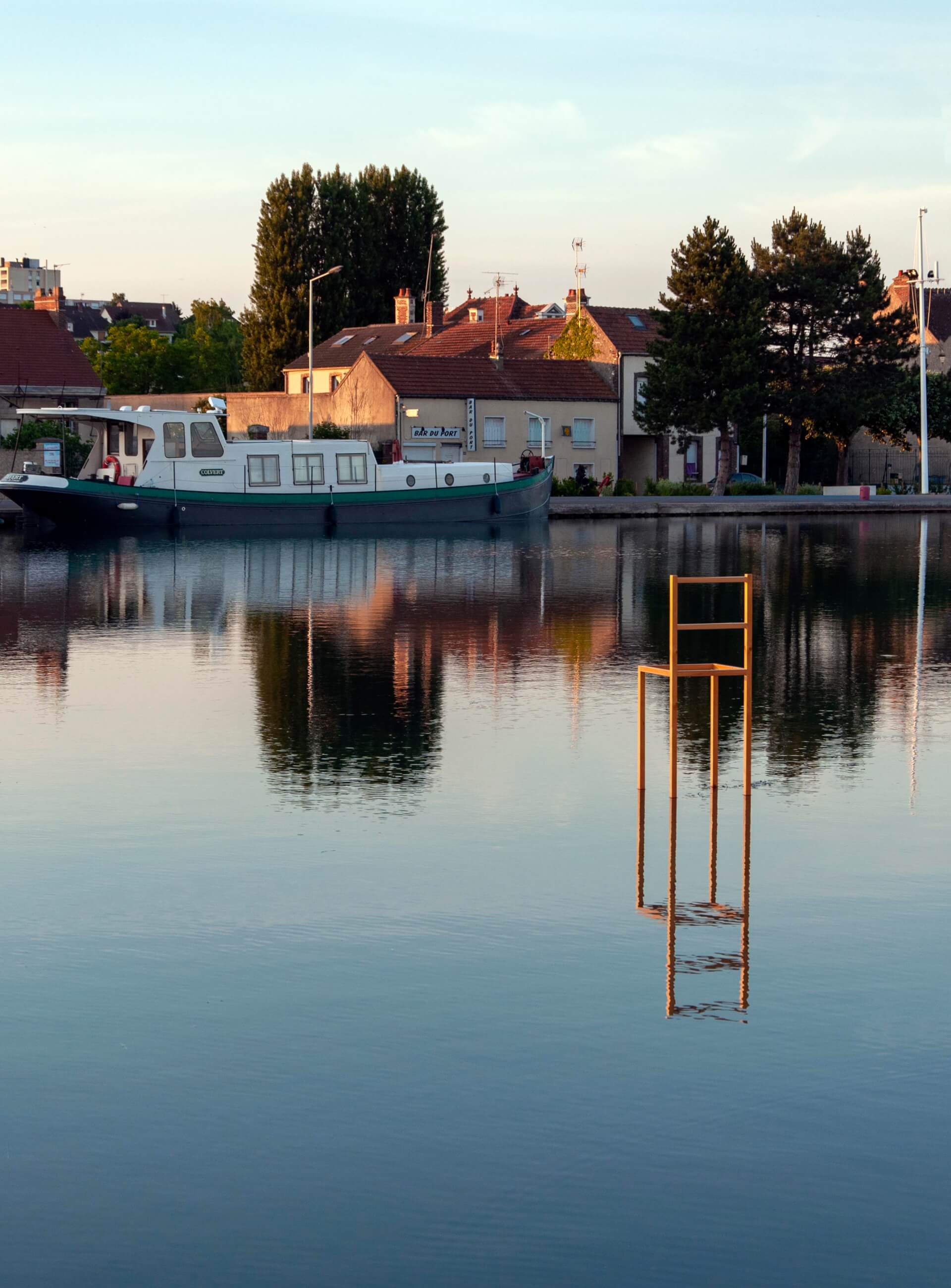 - | Jérôme Lavenir