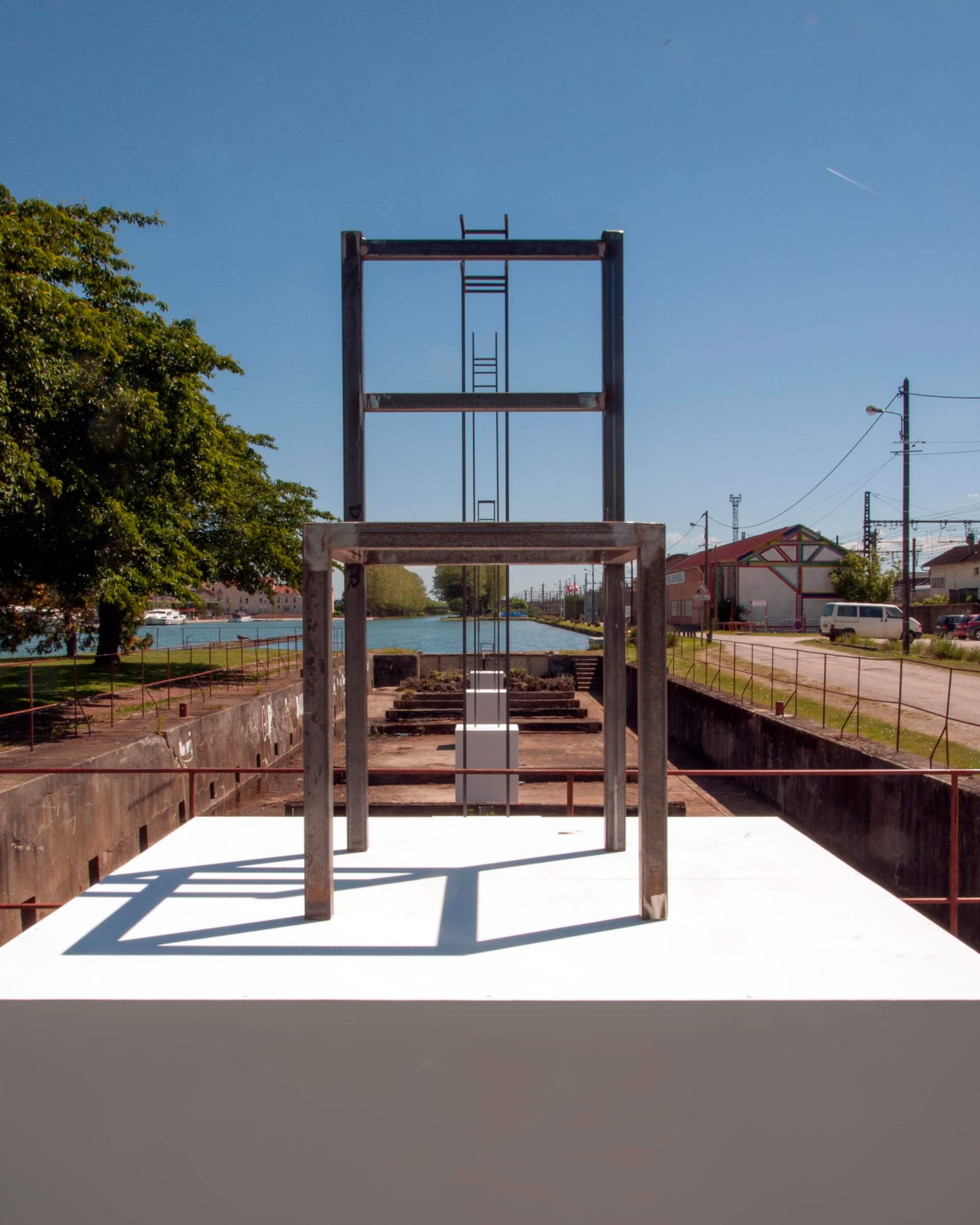 - | Jérôme Lavenir