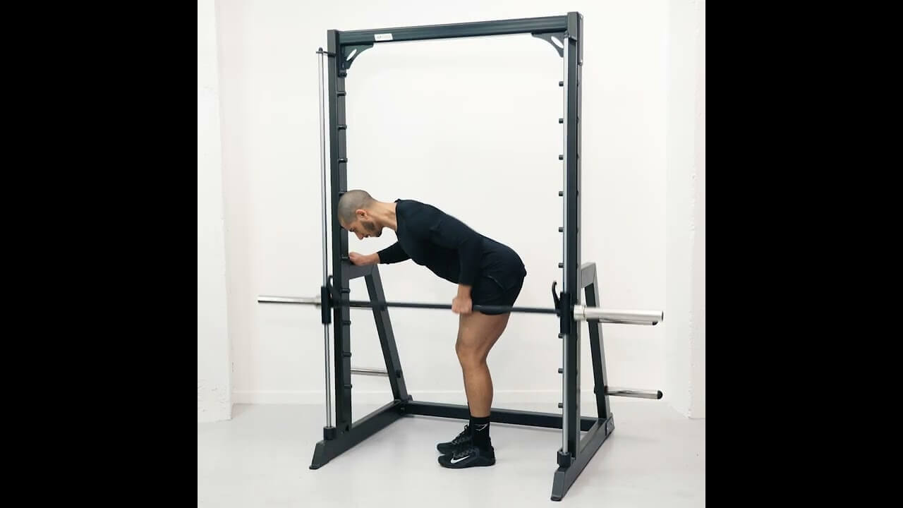 Rowing à un bras barre guidée