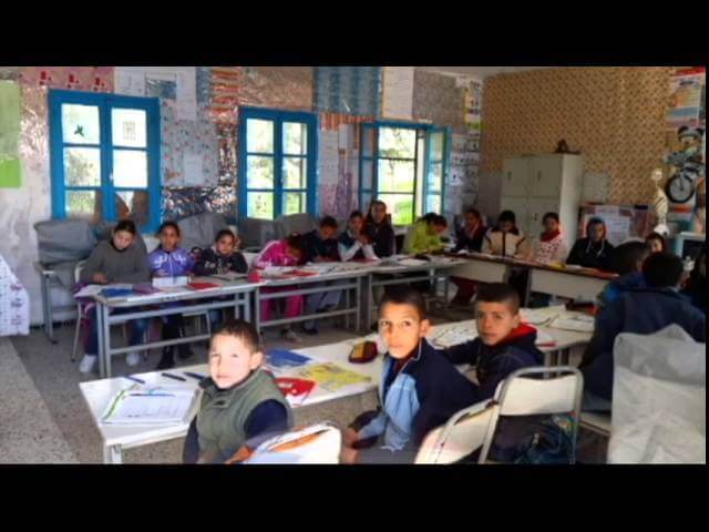 Installation une  tente dans l'école hammam d'Ouchtata (Ghardimaou) | Per a Pace
