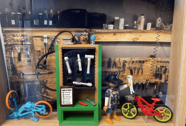 playmobil atelier velo réparation | Au Bonheur des Bennes - recyclerie de l'estuaire