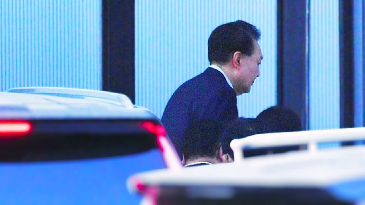 Chưa từng có: 7 giờ căng thẳng săn bắt tổng thống Hàn Quốc, như phim hành động!