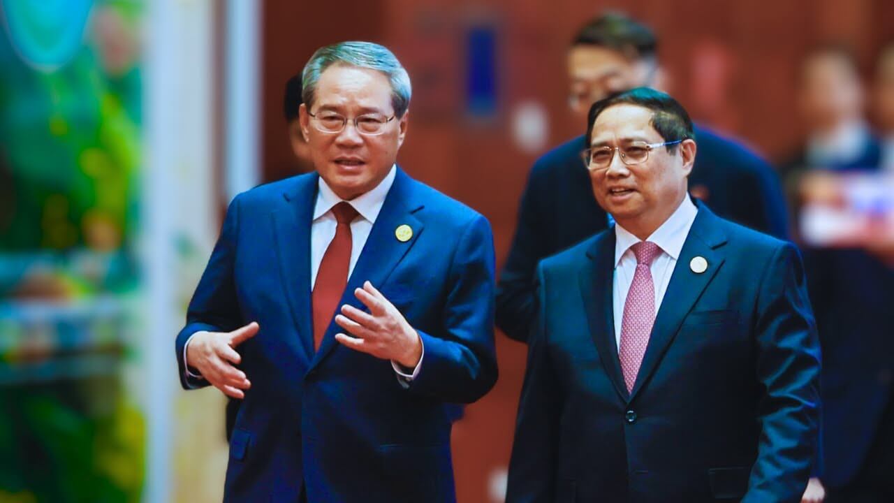 Cùng chung vận mệnh: Việt Nam và Trung Quốc hồi hộp chờ phản ứng của TT Trump!