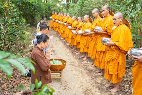 Tham - Sân - Si và thầy chùa ngày nay (!) | Vietnam Fraternité