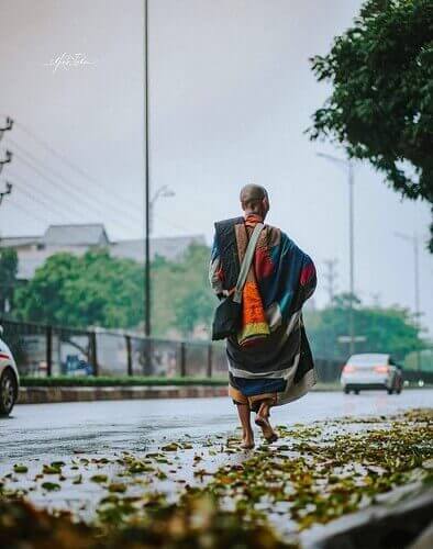 Sư Minh Tuệ khất thực theo trường phái Hạnh Đầu Đà | Vietnam Fraternité