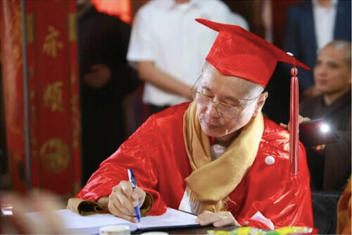 Văn bằng Tiến sĩ ở Việt Nam có còn giá trị gì không ? | Vietnam Fraternité