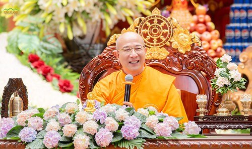 Ai bảo kê cho Ba Vàng ngang nhiên "hành nghề mê tín dị đoan" ? | Vietnam Fraternité