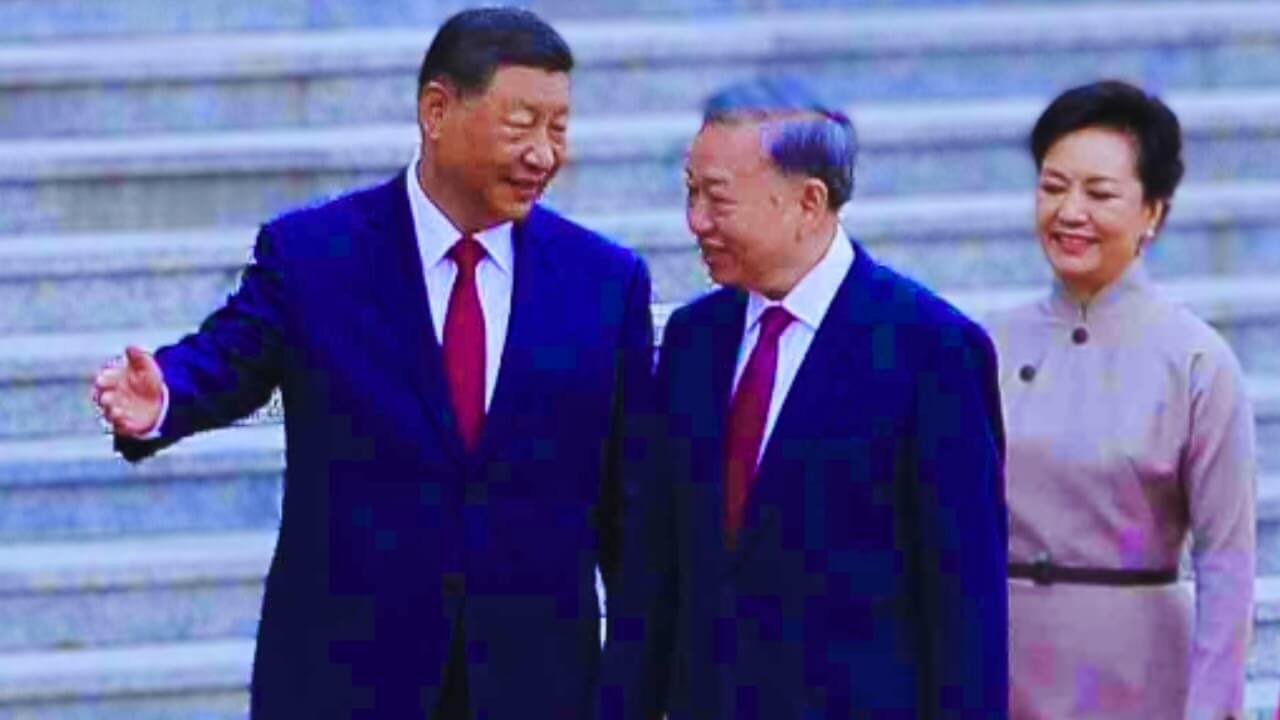 Cùng ăn Tết, cùng chung Tương Lai, Tập lại sang xông đất! Vì sao sốt sắng quá zậy?