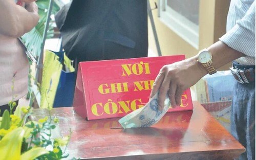 Sao chưa thấy Nhà nước chiếu cố tới Tiền công đức của các đền chùa ? | Vietnam Fraternité