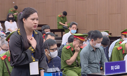 Thực thi công vụ hay ban ân huệ ? | Vietnam Fraternité