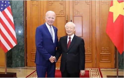 Tản mạn quanh chuyến viếng thăm Việt Nam của Tổng thống Mỹ | Vietnam Fraternité