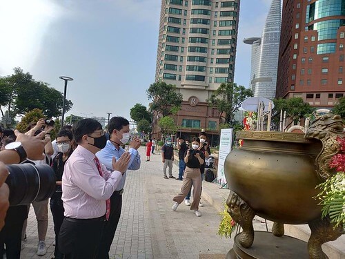 Lư hương thánh Trần đã về lại chỗ cũ | Vietnam Fraternité