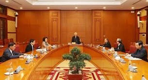 Cơ cấu nhân sự cho Đại hội 13 để sống với dịch Vũ Hán | Vietnam Fraternité