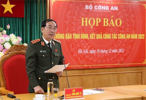 ‘Tiền sẽ thay tù’ ? | Vietnam Fraternité