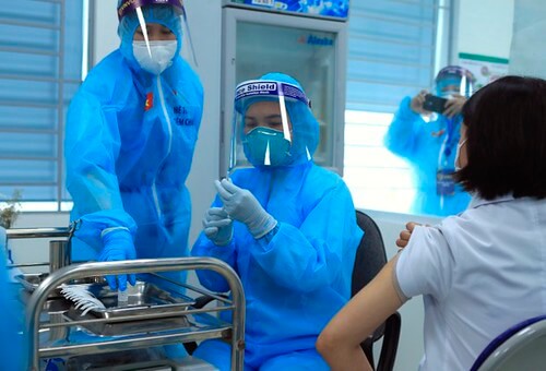 Việt Nam trước chính sách ngoại giao vắc xin của Trung Quốc và Hoa Kỳ | Vietnam Fraternité