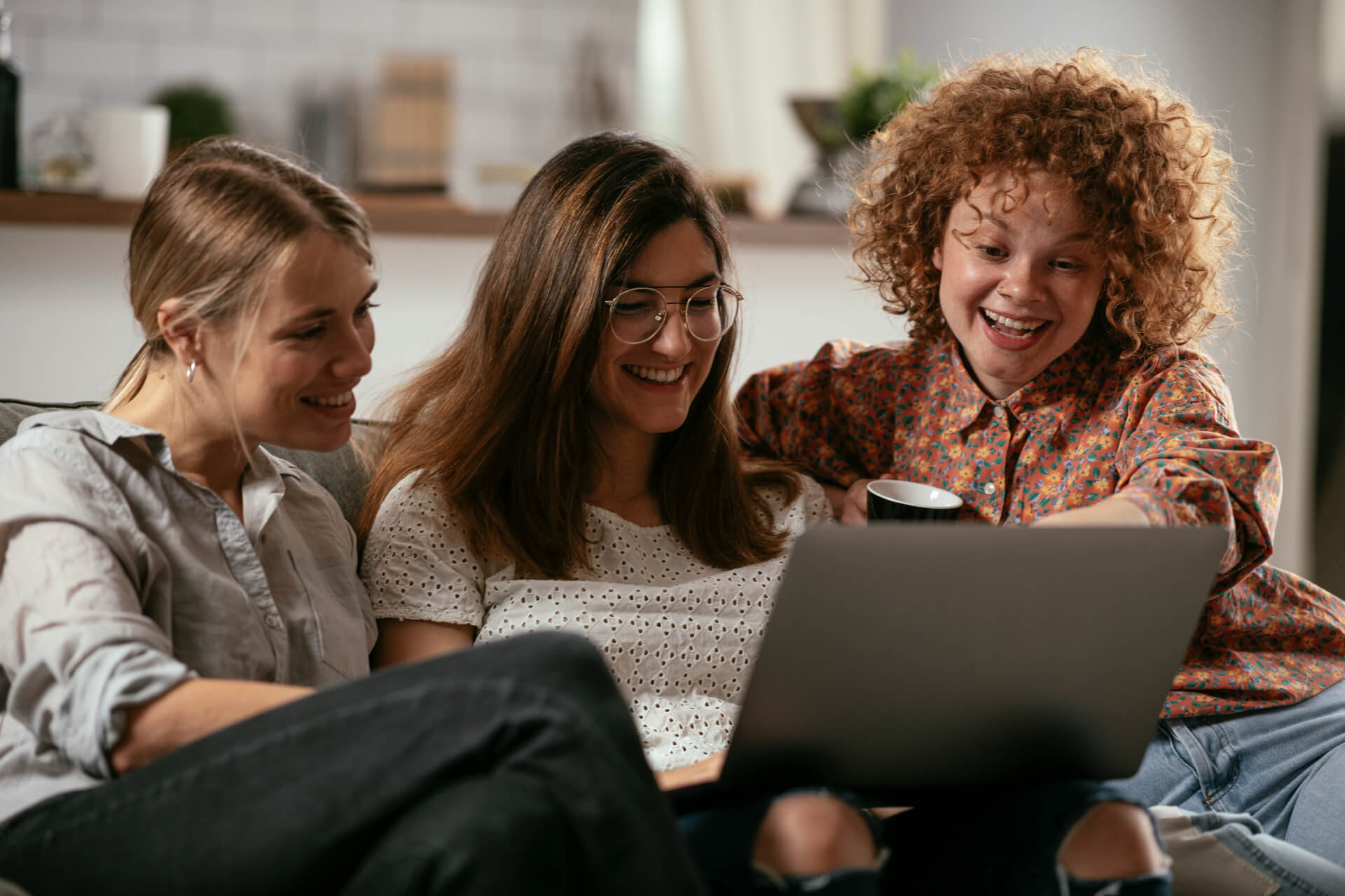 Créer un site web quand on n’a ni budget ni équipe : mission impossible ? | What The Web