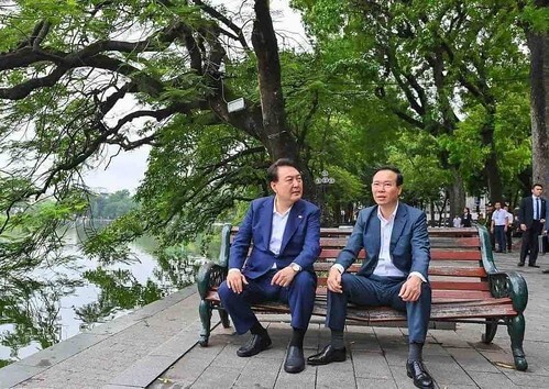 ‘Đốt lò’ hay đảo chính ? | Vietnam Fraternité