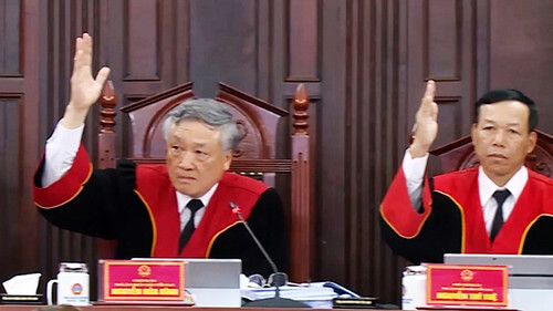 Vào Bộ Chính trị, lương tâm Nguyễn Hòa Bình không hề ray rức ! | Vietnam Fraternité