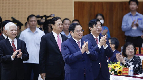 Cánh Miền Nam diễu võ dương oai trước mặt ông Tổng ? | Vietnam Fraternité