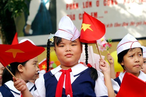 Tiêu chuẩn làm người ở Việt Nam : Phải là quán quân đường đua | Vietnam Fraternité