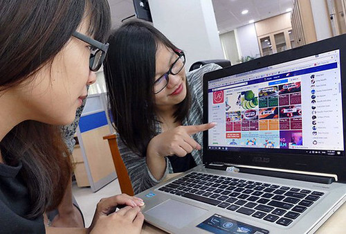 10 năm chơi Facebook | Vietnam Fraternité