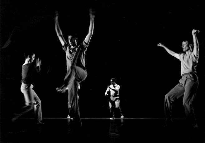 FORMATION PRO - Le corps "en présence" : du corps énergétique au corps scénique | La Réplique