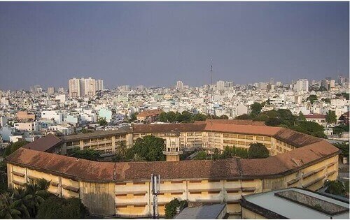 Siêu vi Covid đã vào nhà tù Việt Nam, nạn nhân chỉ biết chờ chết | Vietnam Fraternité