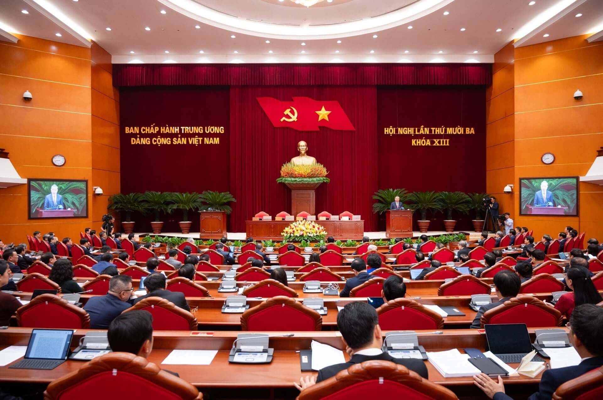 Tô Lâm "bảo vệ người dám nghĩ, dám làm vì lợi ích chung", nhưng ai dám tin ? | Vietnam Fraternité