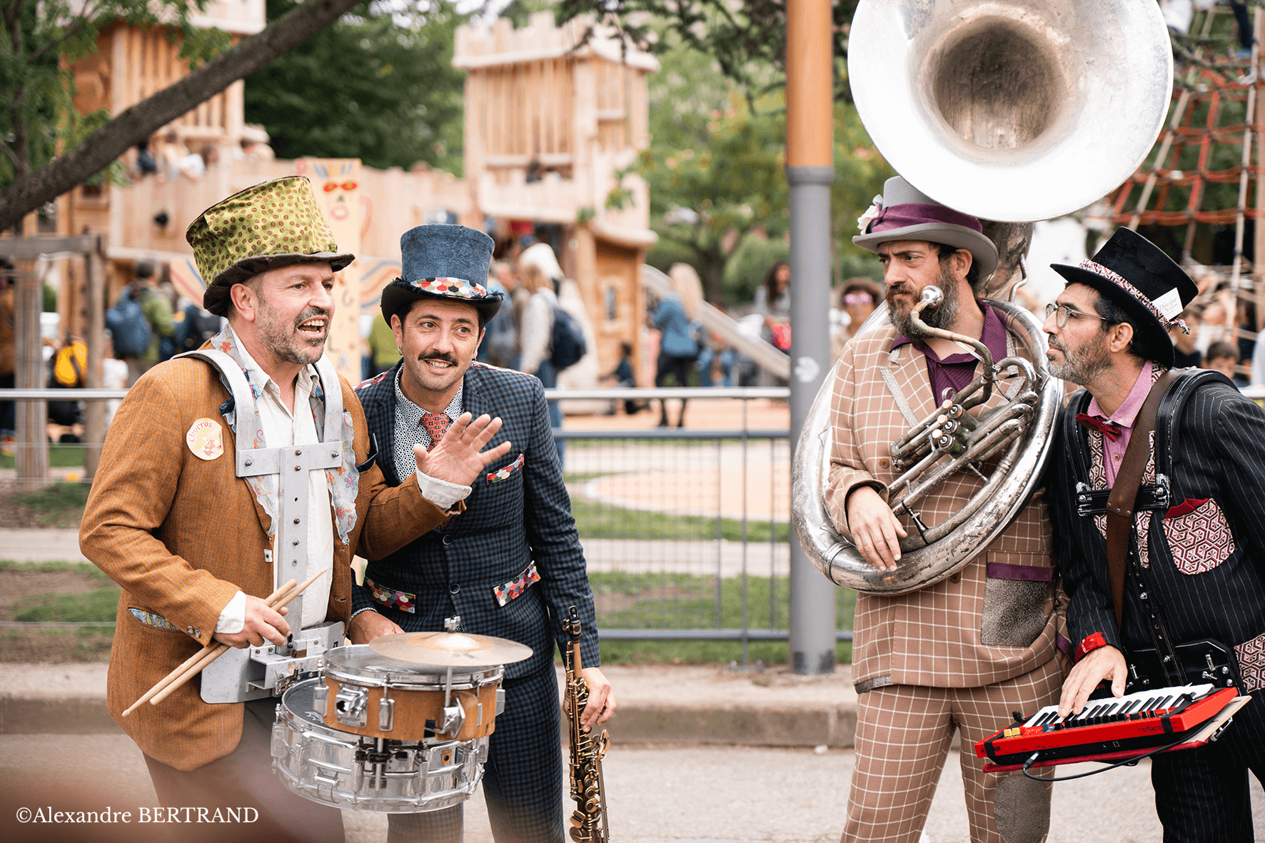 - | La Compagnie Bémol