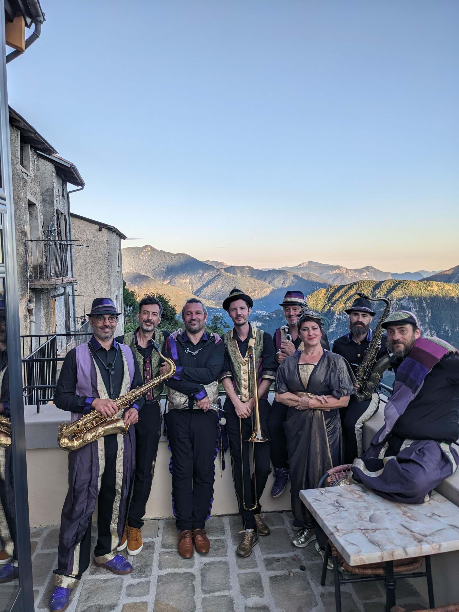 - | La Compagnie Bémol