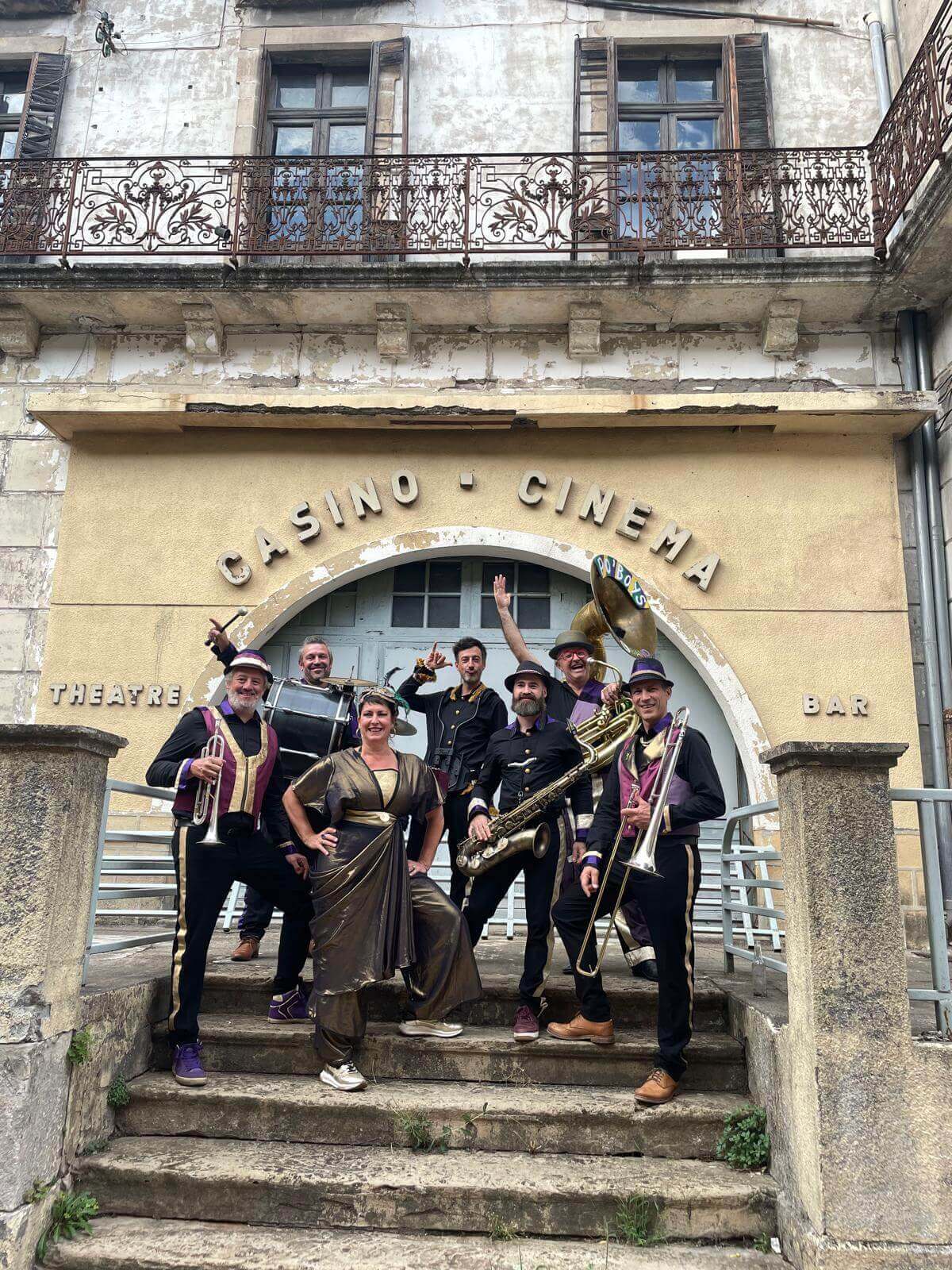 - | La Compagnie Bémol