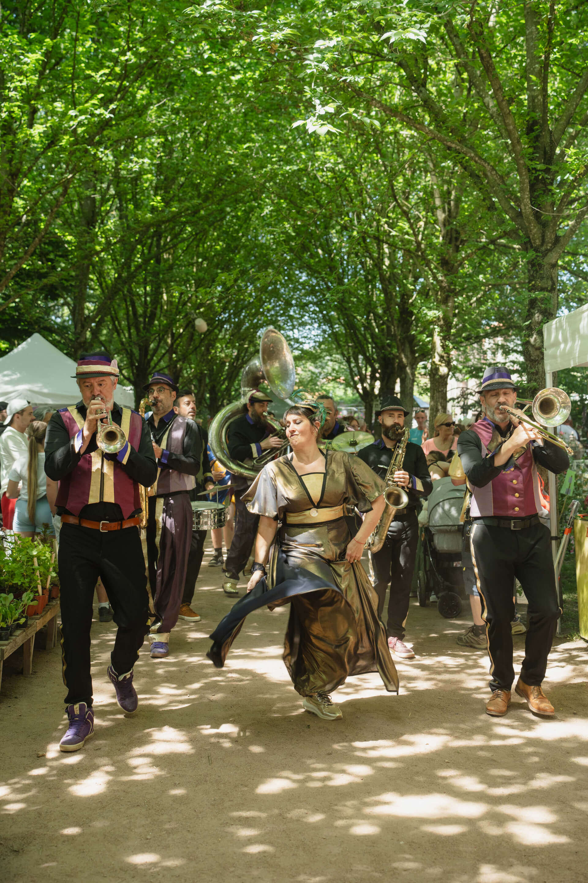 - | La Compagnie Bémol