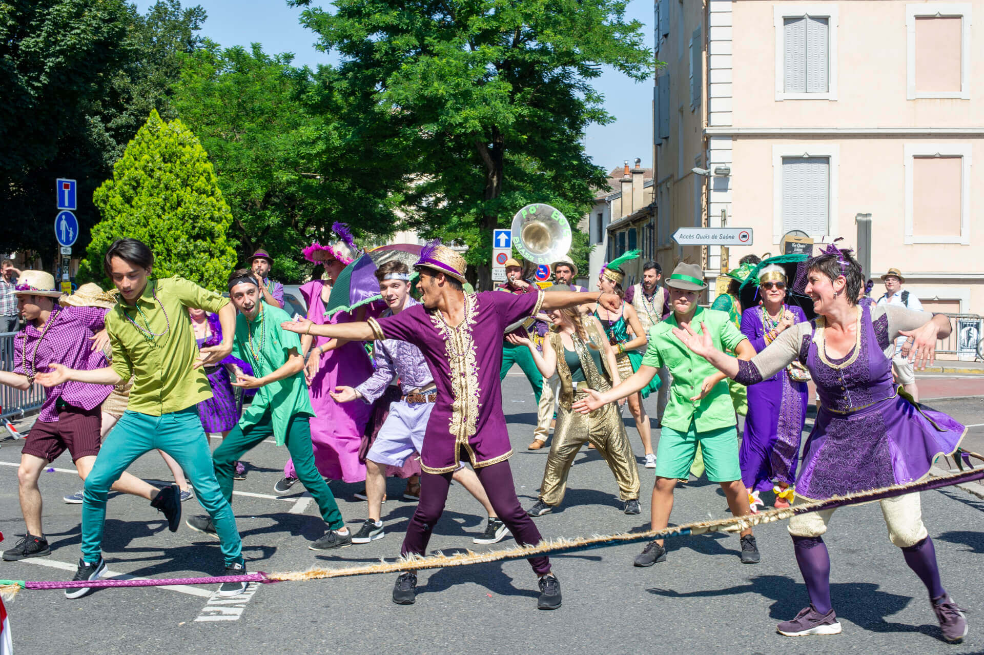 - | La Compagnie Bémol