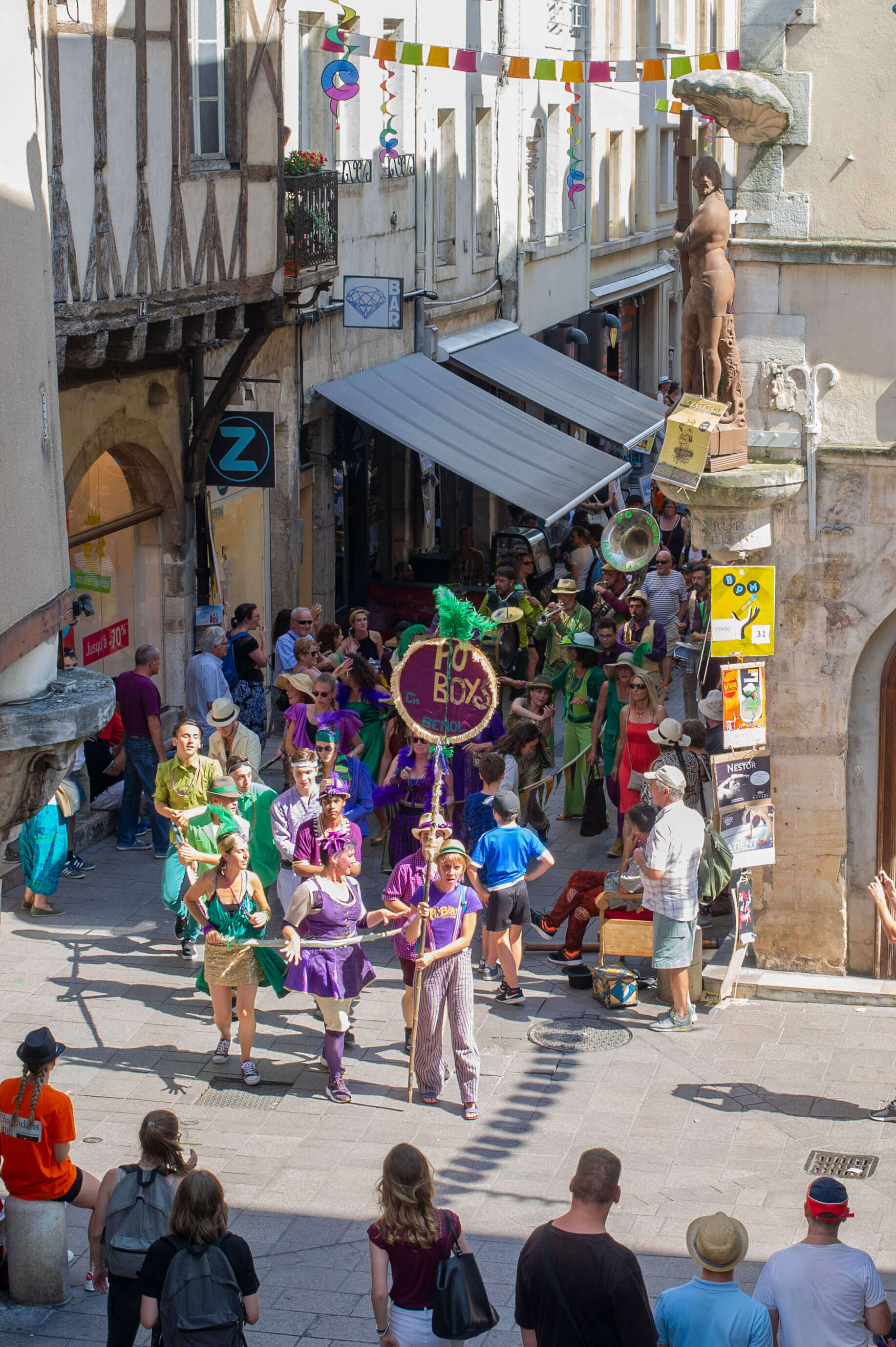 - | La Compagnie Bémol