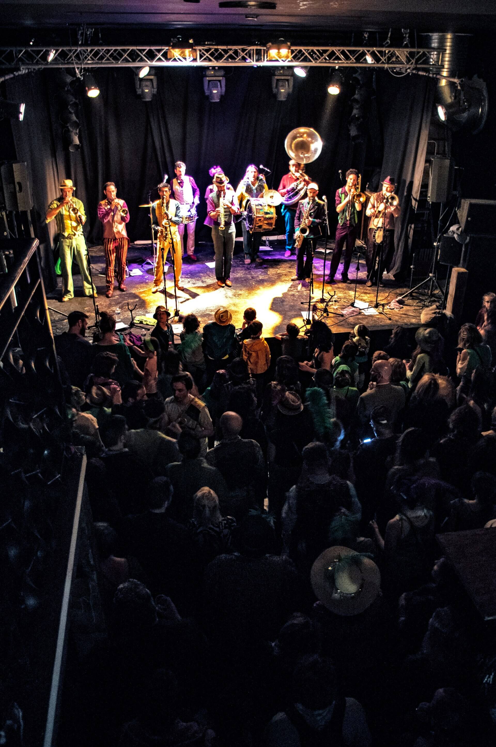 - | La Compagnie Bémol