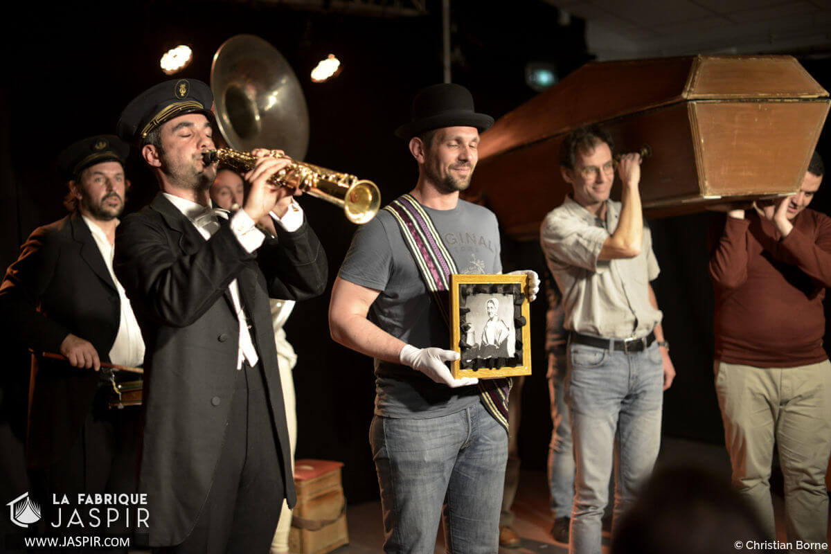 - | La Compagnie Bémol