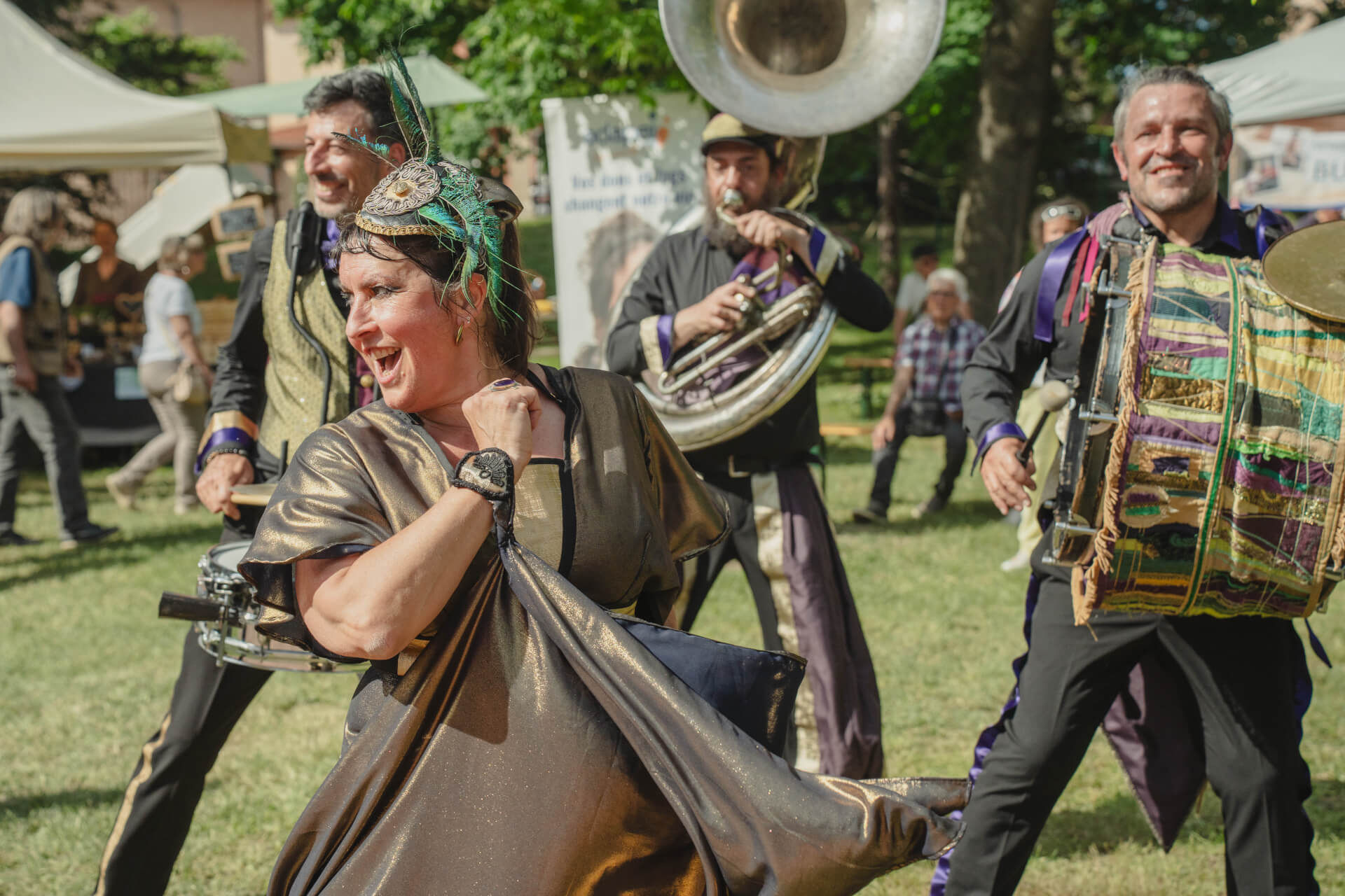- | La Compagnie Bémol