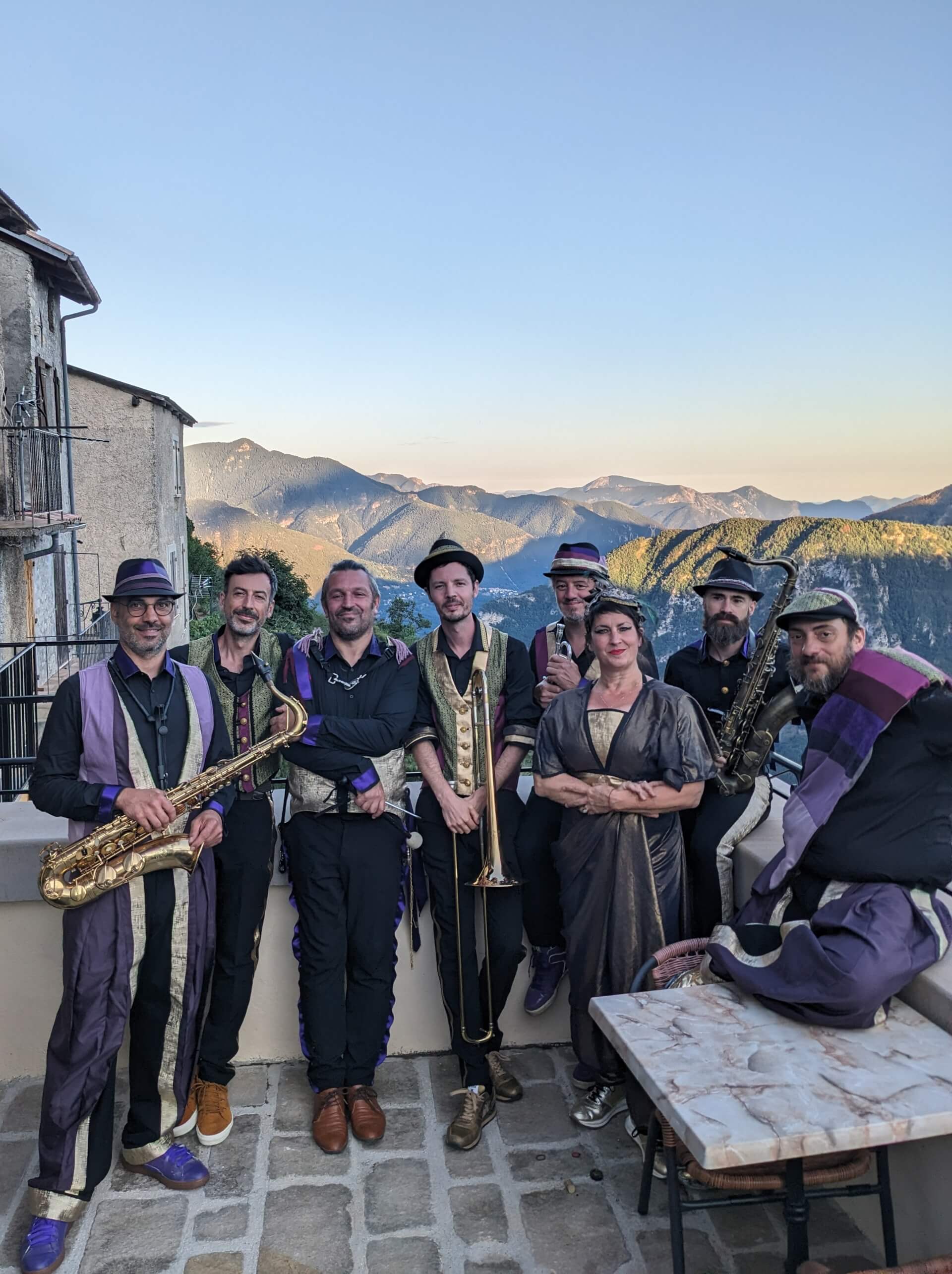 - | La Compagnie Bémol