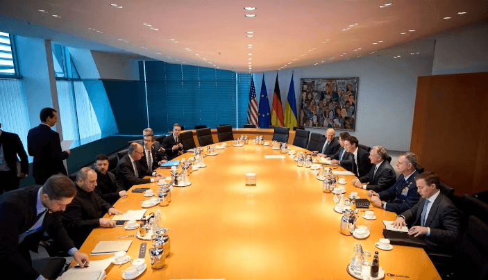 Điểm báo Pháp - Ukraine sẽ nhượng bộ những gì ? | Vietnam Fraternité