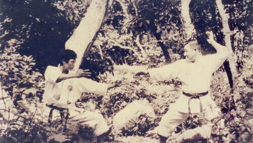 Không Thủ Đạo đất Thần kinh : Cầu Đông Ba, núi Bạch Mã | Vietnam Fraternité