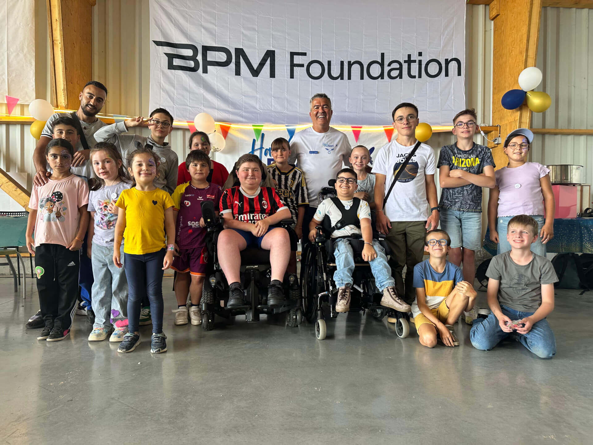 PREMIERS VOLS DE DÉCOUVERTE POUR 28 ENFANTS | Handiflight