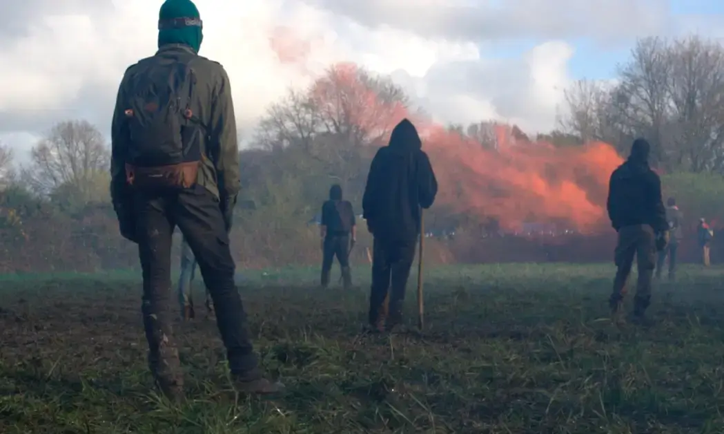 Forêt Rouge : Au cœur de la résistance zadiste (FIFIB 2025) | TACK