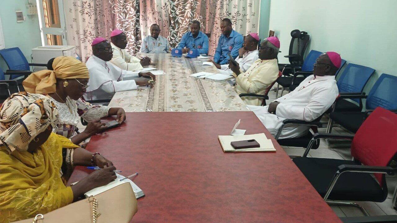 Mali: Mgr Dembélé appelle à «des artisans de paix, de justice et de fraternité» - Vatican News | Terre et Coeur