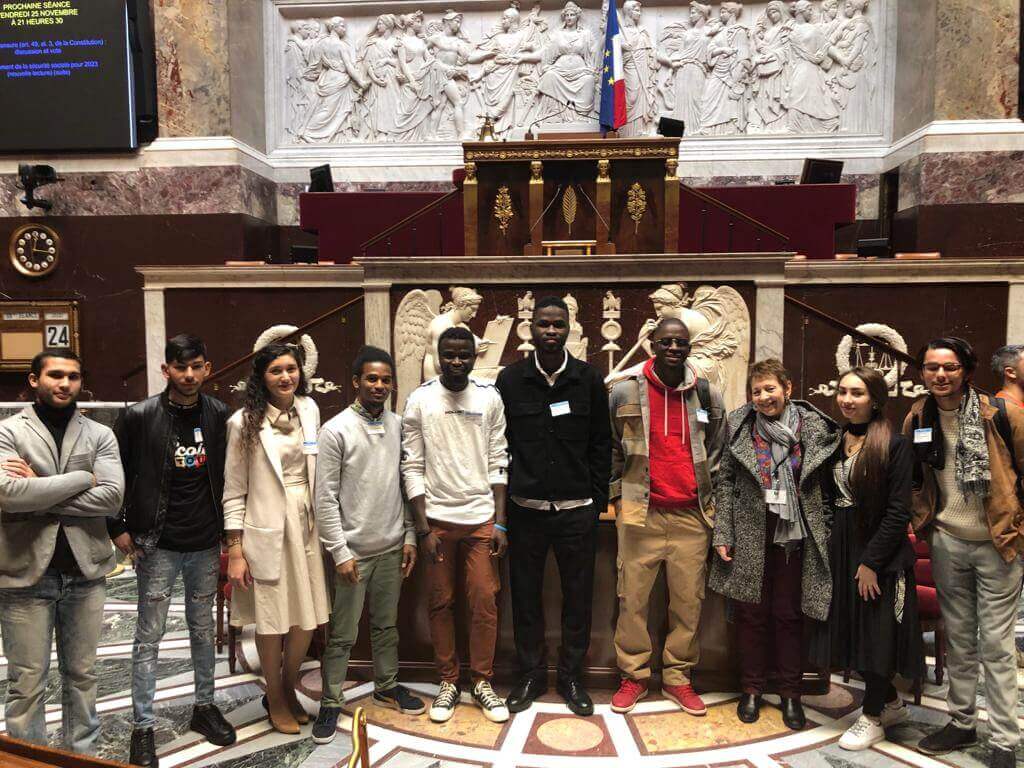 Un droit à une protection après 18 ans | Collectif École Pour Tous