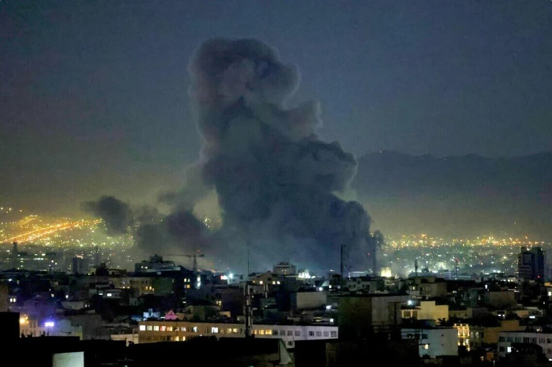 Điểm báo Pháp - Mỹ và Israel tấn công Iran | Vietnam Fraternité