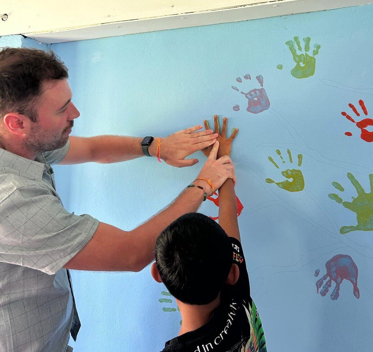 Laos - Merci Lucien ! | Sourires d'Enfants