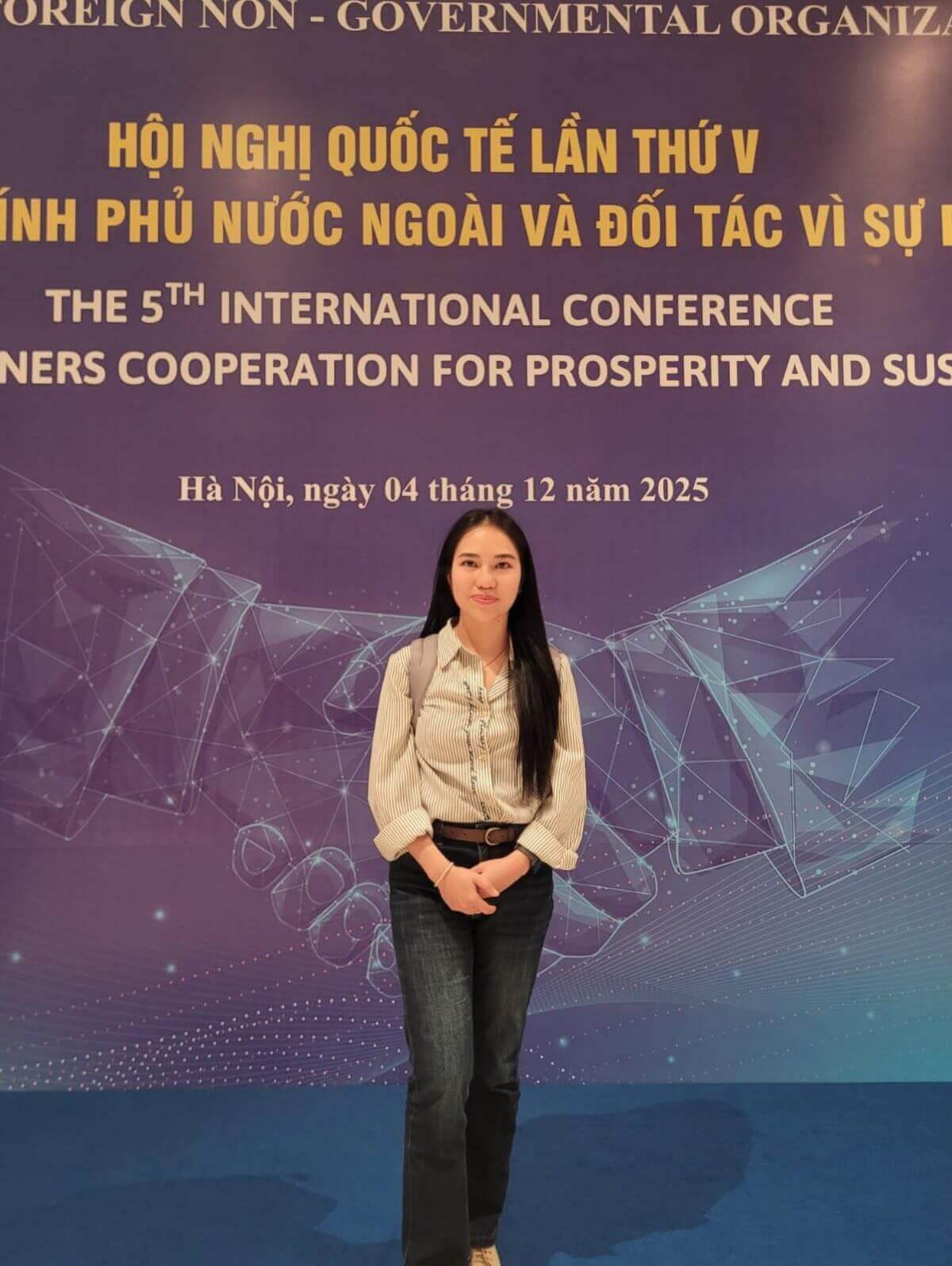 Vietnam - Participation à une réunion des ONG étrangères | Sourires d'Enfants