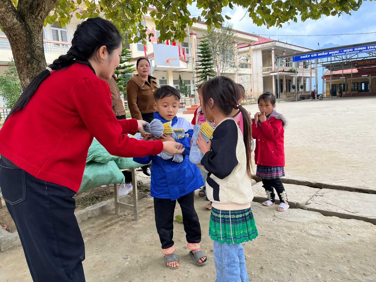 - | Sourires d'Enfants