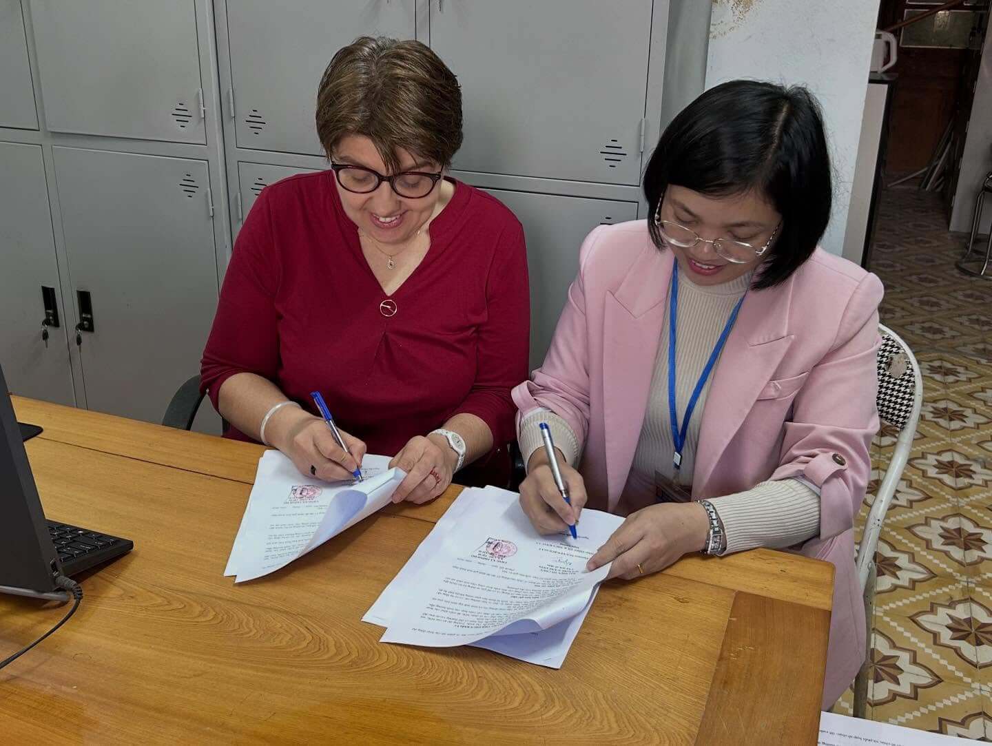 - | Sourires d'Enfants